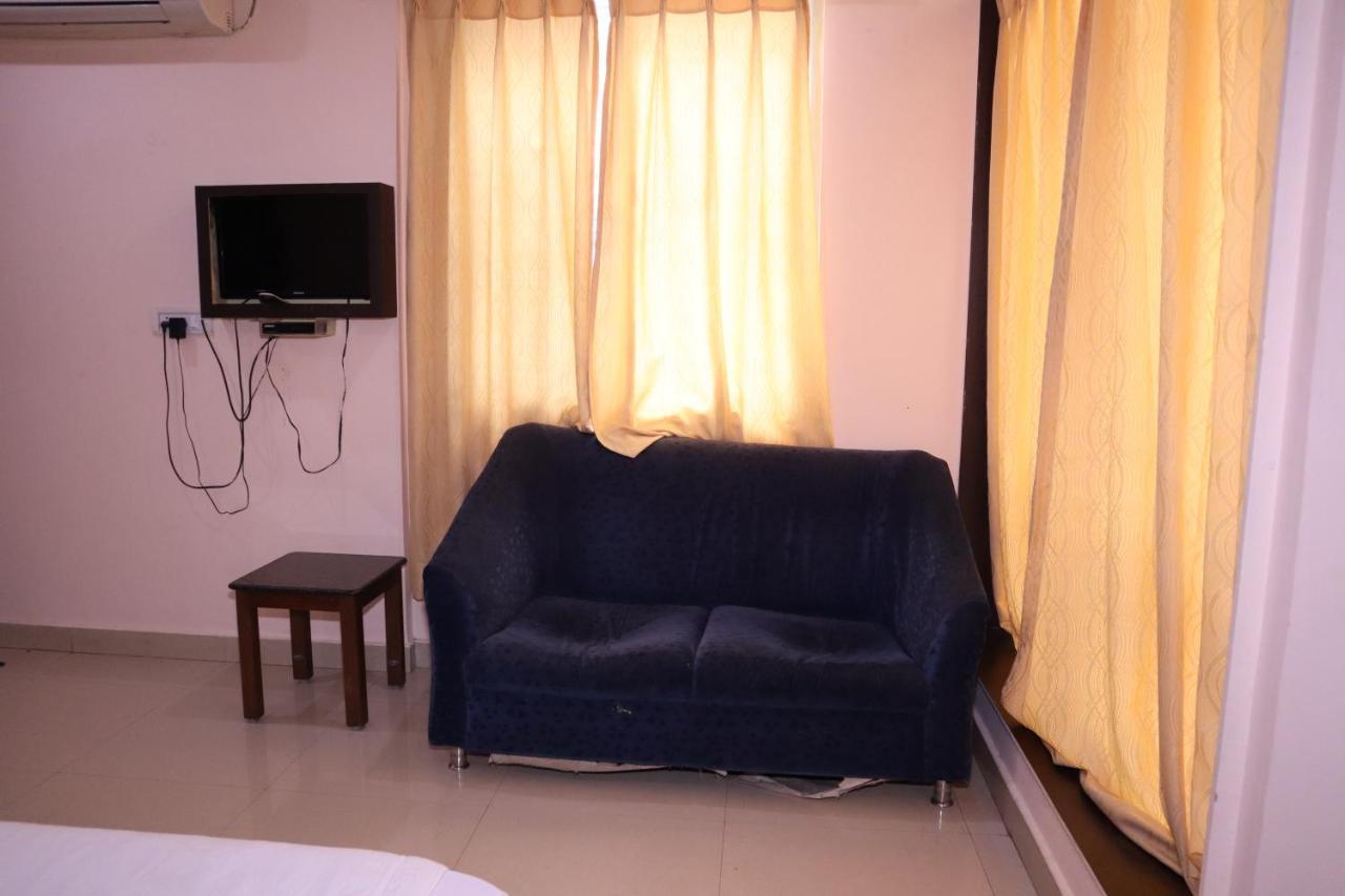Smilestay Bns Lodge Bangalore Exterior photo